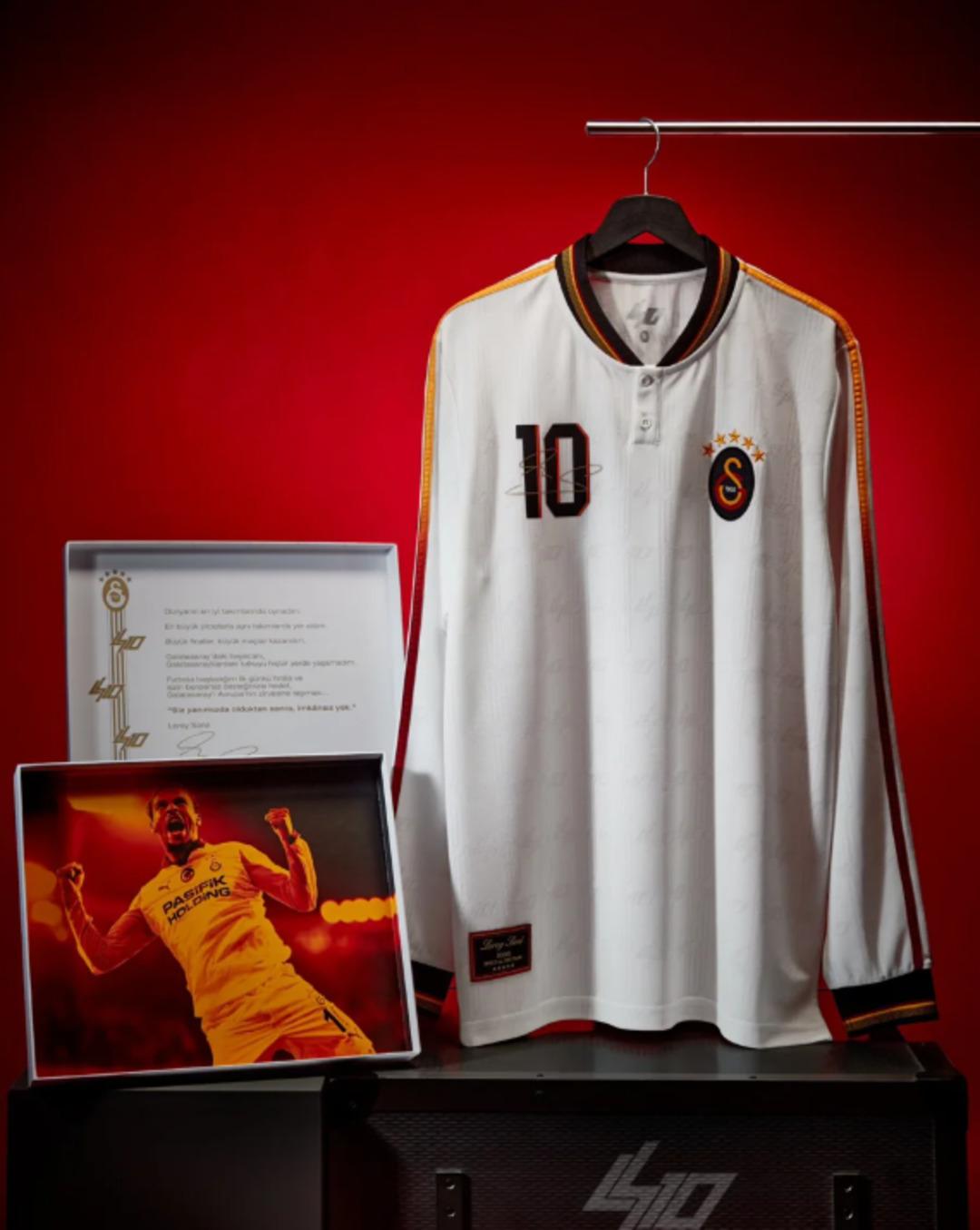 Leroy Sane o olay sonrası şaştı kaldı! B&ouml;ylesini hi&ccedil; bir kul&uuml;pte g&ouml;rmedim 1