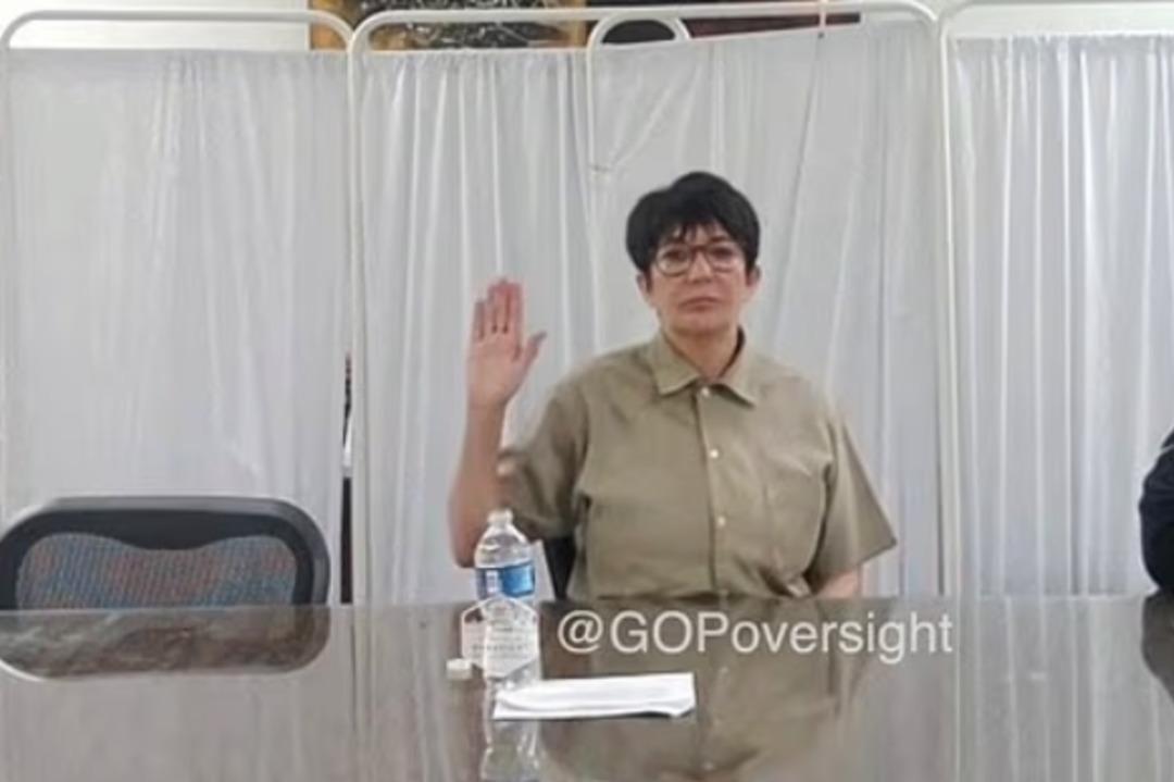 Epstein ın su&ccedil; ortağı Ghislaine Maxwell in son hali ortaya &ccedil;ıktı! Mahkemede soruları reddetti 3