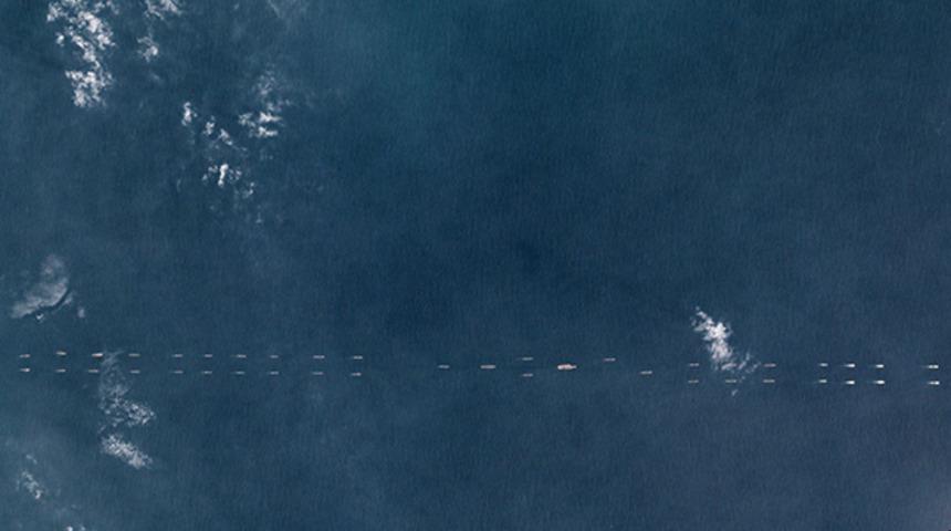 Çin'den dünyaya gözdağı! Uydudan görüntülendi