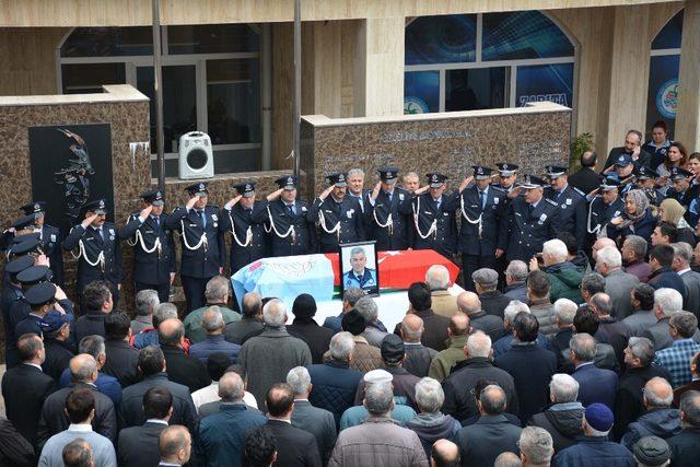 Zabıta Komiseri Cevdet Yaman son yolculuğuna uğurlandı