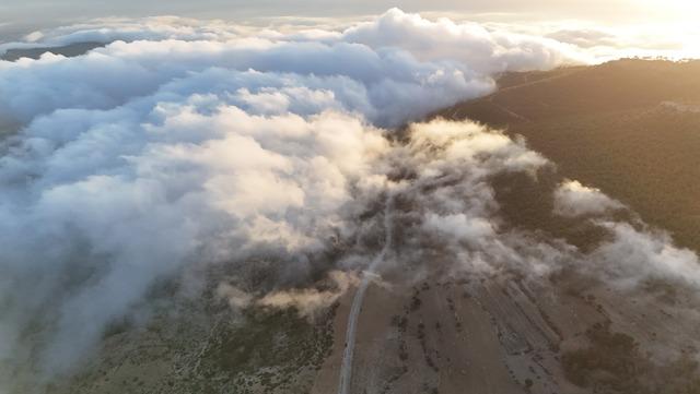 Mersin de sis bulutu dronla g&ouml;r&uuml;nt&uuml;lendi 8