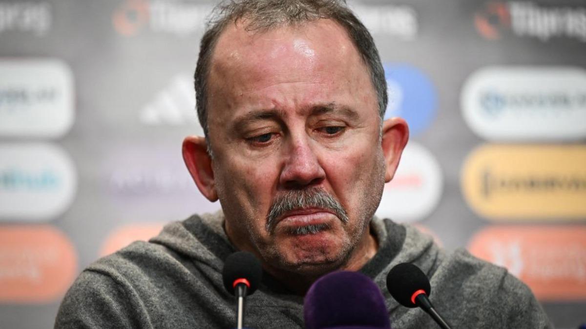 Beşiktaş'ta ikinci Rafa Silva krizi! Yıldız isim yönetimle görüştü: Ayrılmak istiyorum