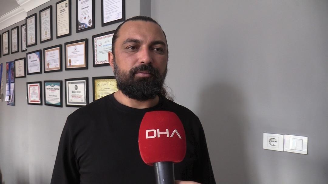 Kendi kendine heimlich manevrası yaptı! İlgin&ccedil; g&ouml;r&uuml;nt&uuml;ler kameraya yansıdı 1