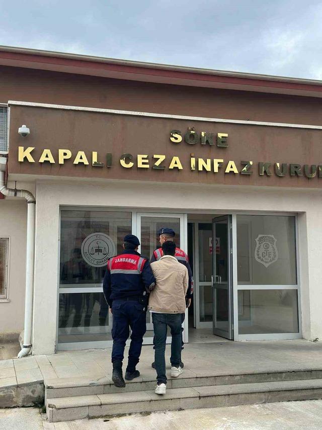 Aydın&rsquo;da aranan 2 h&uuml;k&uuml;ml&uuml; yakalandı 1