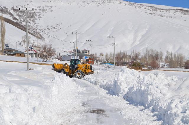 Van, Muş ve Bitlis te 161 yerleşim yerine ulaşım sağlanamıyor 10