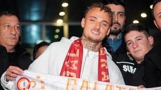 Sadece 2 maça çıkmıştı! Galatasaray'ın yeni transferi Noa Lang'ın talebi yönetimi şaşkına çevirdi