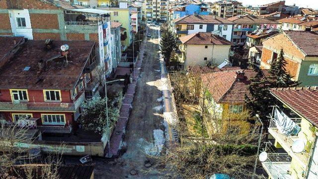 Alperen Sokakta yenileme çalışması başladı