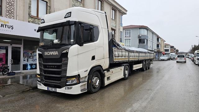 Erzincan dan Filistin ve Suriye ye yardım tırı g&ouml;nderildi 2