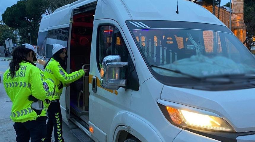 Okul servis ara&ccedil;larına sıkı denetim