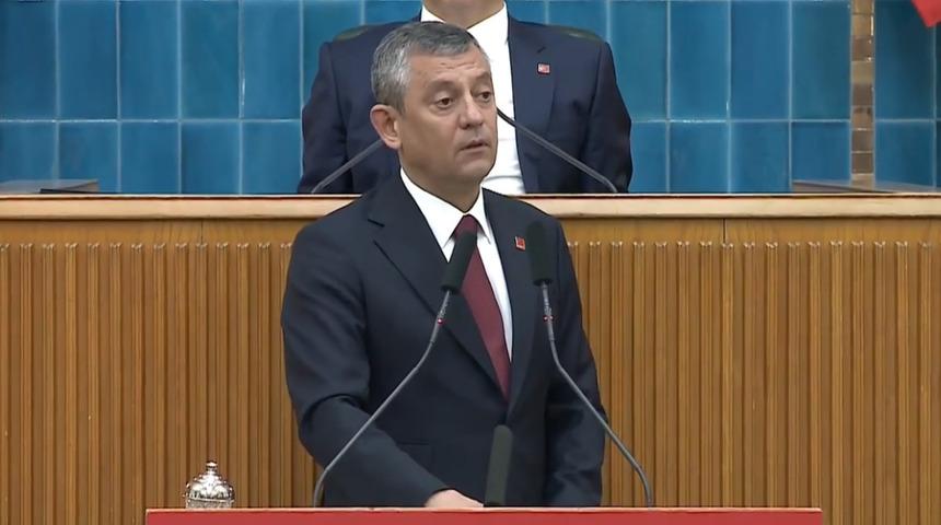 &Ouml;zel'den Mesut &Ouml;zarslan i&ccedil;in 'Ankarag&uuml;c&uuml;' iddiası: "Trib&uuml;n liderine daire teklif etti"