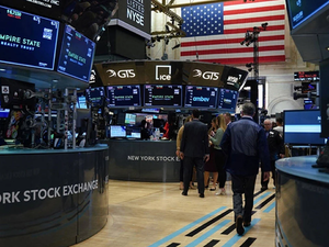 Yapay zeka portf&ouml;yleri u&ccedil;urdu: Nasdaq&rsquo;ın teknoloji devleri 1 yılda %200'den fazla kazandırdı