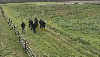 20 yıllık sır &ccedil;&ouml;z&uuml;ld&uuml;! 3 kişiyi &ouml;ld&uuml;r&uuml;p &ccedil;iftliğe g&ouml;mm&uuml;şler