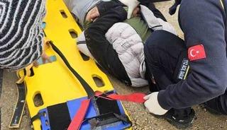 Mardin&rsquo;de motosiklet ile minib&uuml;s &ccedil;arpıştı: 1 yaralı