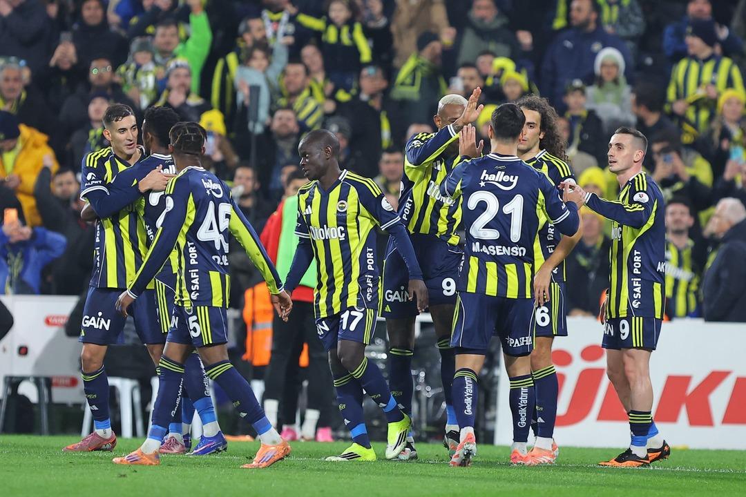 Fenerbah&ccedil;e, Hamdi Ulukaya&rsquo;nın transfer d&ouml;neminde finansal destek sağladığını a&ccedil;ıkladı! 2