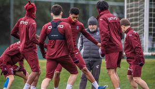 Trabzonspor, Fenerbah&ccedil;e ma&ccedil;ı hazırlıklarını s&uuml;rd&uuml;rd&uuml;