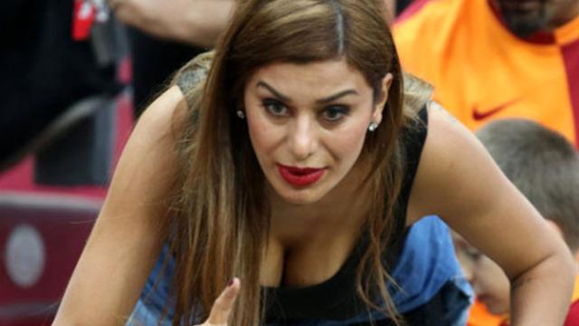 Ebru Şancı botoksu abarttı! Bir kaşı havada kaldı