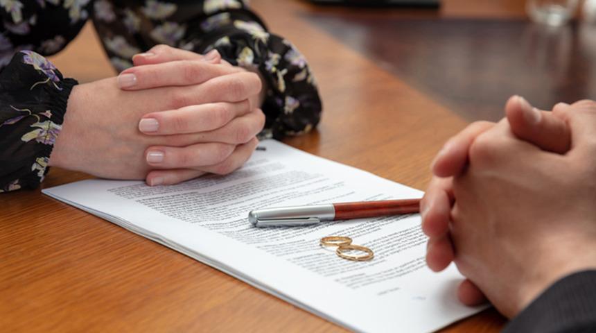 T&Uuml;İK il il a&ccedil;ıkladı! T&uuml;rkiye'nin en &ccedil;ok ve en az boşanan şehirleri belli oldu