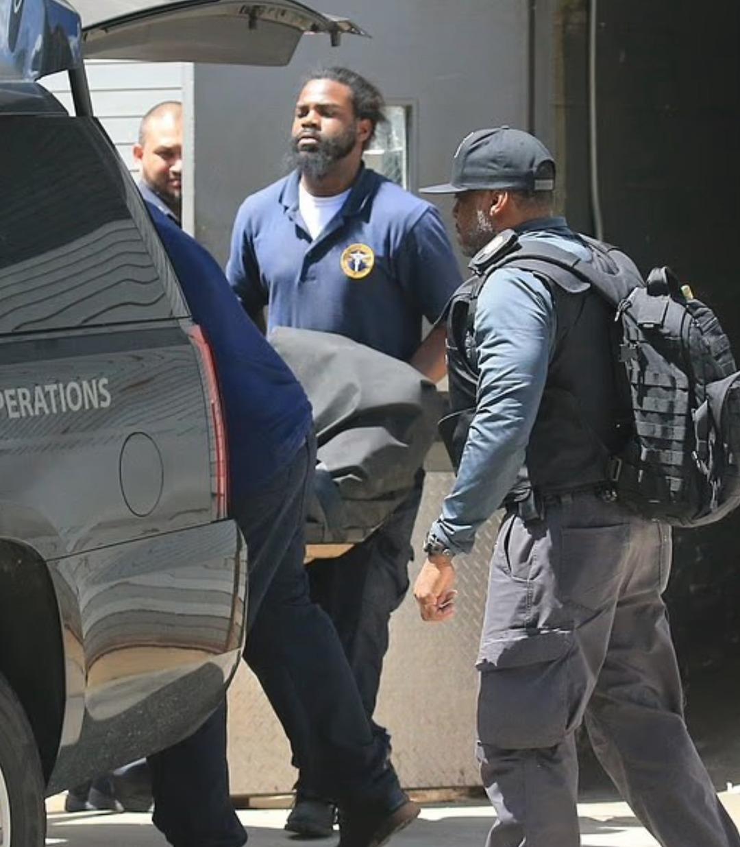 İntihar ettiği s&ouml;ylenen Epstein in &ouml;l&uuml;m&uuml; hakkında ortaya &ccedil;ıkan ger&ccedil;ek 1