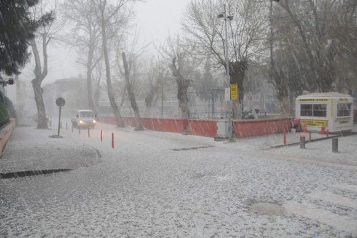 Edirne'de fındık büyüklüğünde dolu yağdı G5