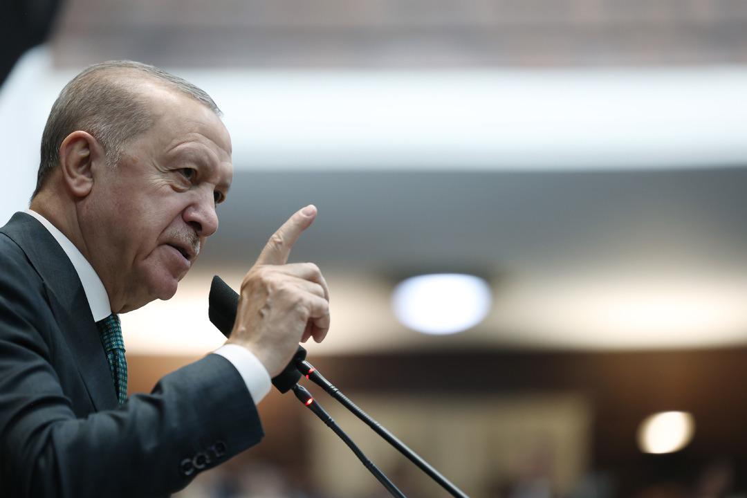 Cumhurbaşkanı Erdoğan dan &Ouml;zg&uuml;r &Ouml;zel e sert s&ouml;zler! "Meyhane jargonu ile siyaset&ccedil;ilik oynamaktan vazge&ccedil;sin" 3