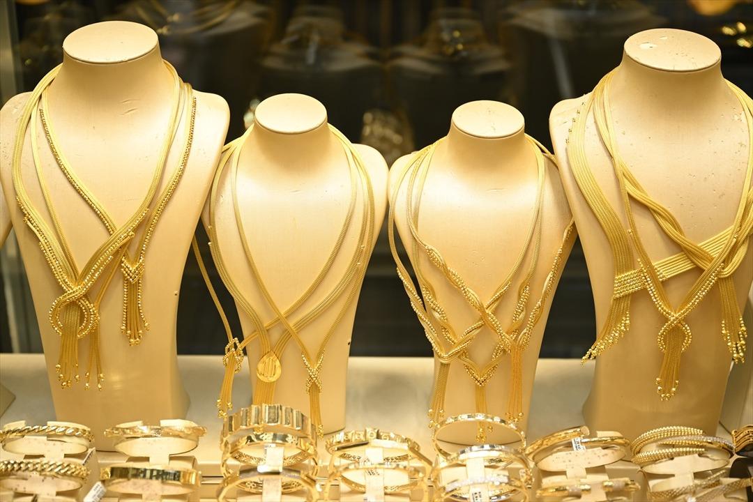 Sevgililer G&uuml;n&uuml; i&ccedil;in gen&ccedil;ler g&uuml;m&uuml;ş, yetişkinler altın tercih ediyor 1