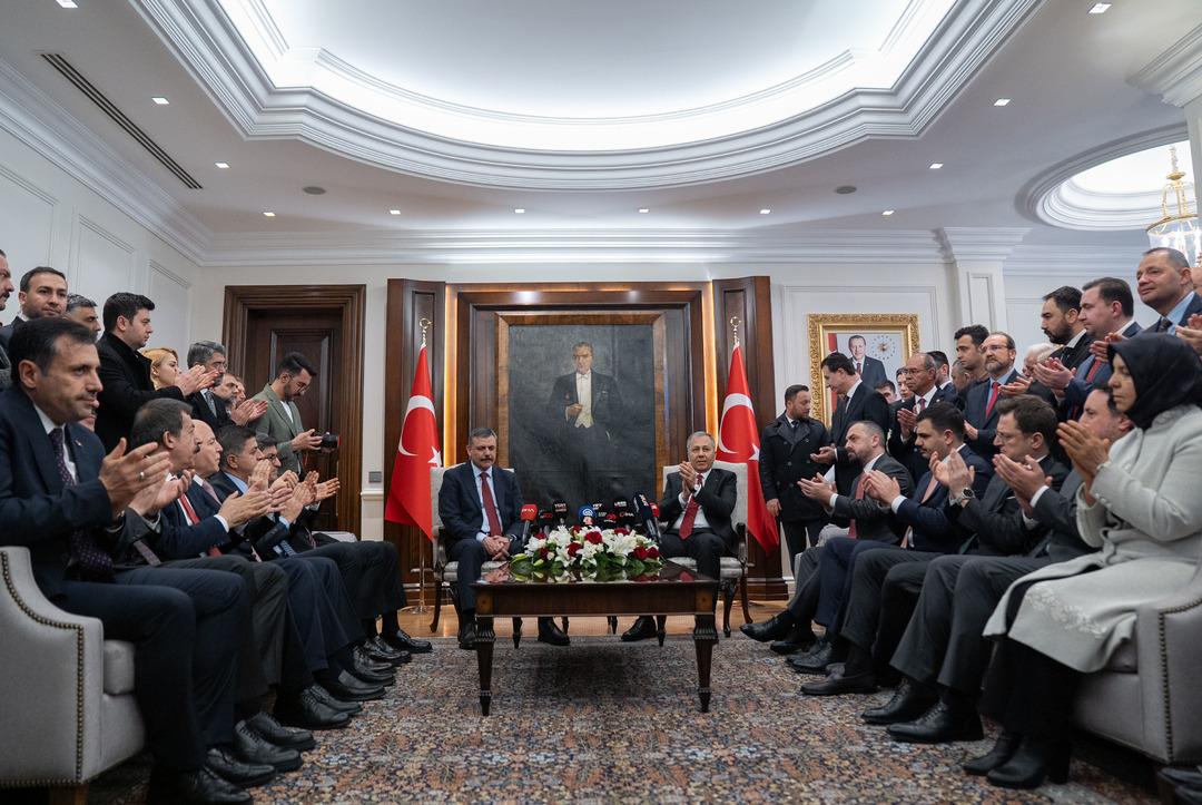 SON DAKİKA | İ&ccedil;işleri ve Adalet Bakanlığı nda devir teslim t&ouml;reni! Verilen mesajlar dikkat &ccedil;ekti 1