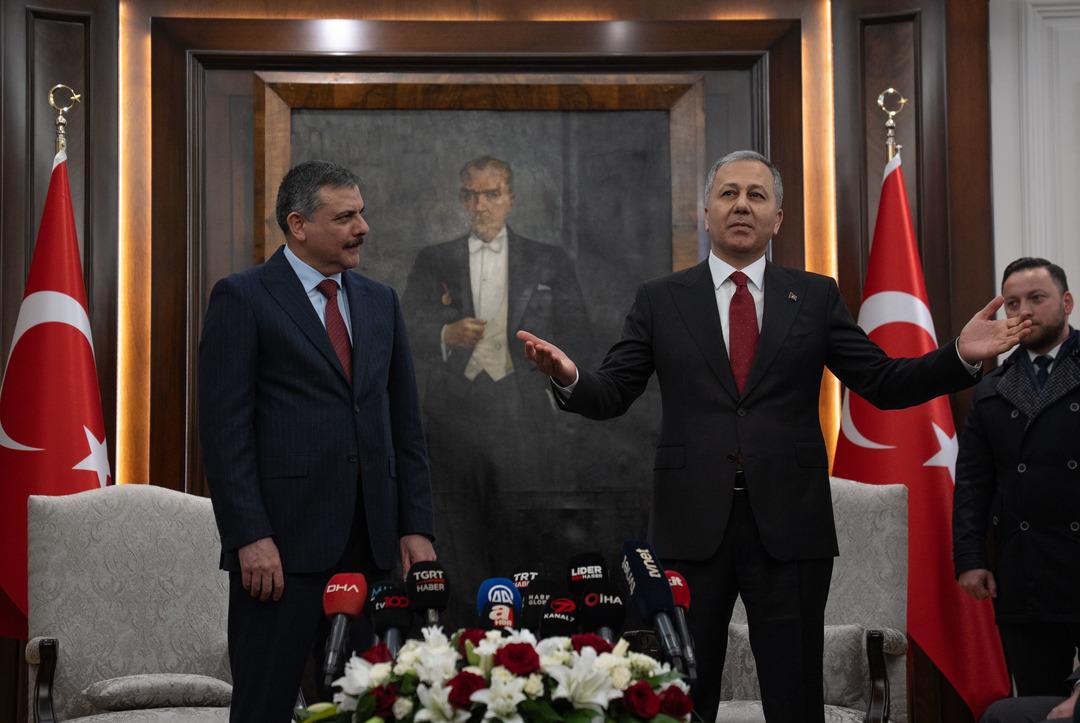 SON DAKİKA | İ&ccedil;işleri ve Adalet Bakanlığı nda devir teslim t&ouml;reni! Verilen mesajlar dikkat &ccedil;ekti 3