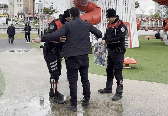 Aksaray&rsquo;da park, bah&ccedil;e ve okul b&ouml;lgeleri denetim altında 2