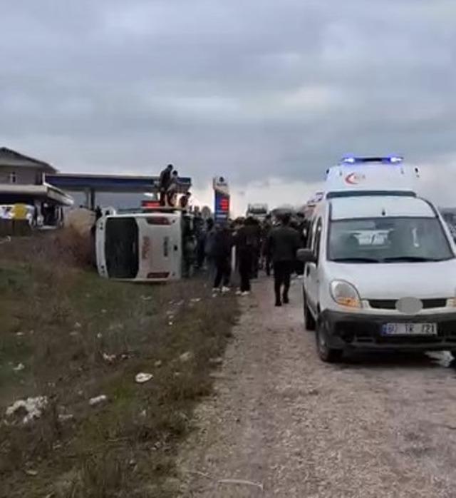 Tokat&rsquo;ta &ouml;ğrenci servisi otomobille &ccedil;arpıştı: 6 &ouml;ğrenci yaralandı 3