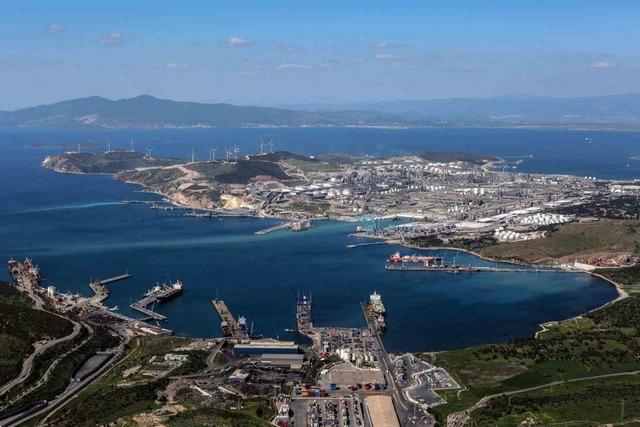 Aliağa&rsquo;da n&uuml;fus 110 bin 892&rsquo;ye ulaştı 4