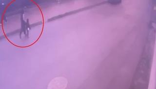 5 yaşındaki oğlunu &ouml;l&uuml;me b&ouml;yle g&ouml;t&uuml;rd&uuml;