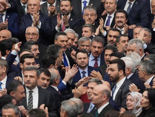 Adalet Bakanı Akın G&uuml;rlek: "Kararlılıkla ve azimle &ccedil;alışmaya devam edeceğiz"