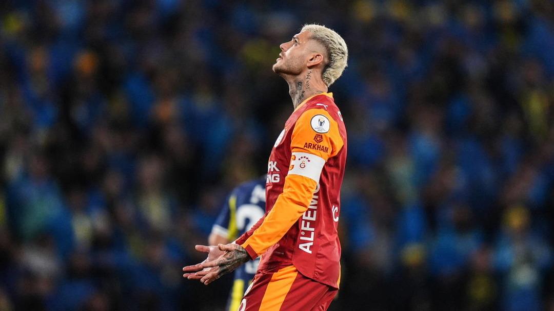 S&uuml;heyl Batum dan Fenerbah&ccedil;e nin transferlerine zehir zemberek s&ouml;zler! "Bah&ccedil;ıvan s&ouml;zleşmesiyle oynuyor" 4