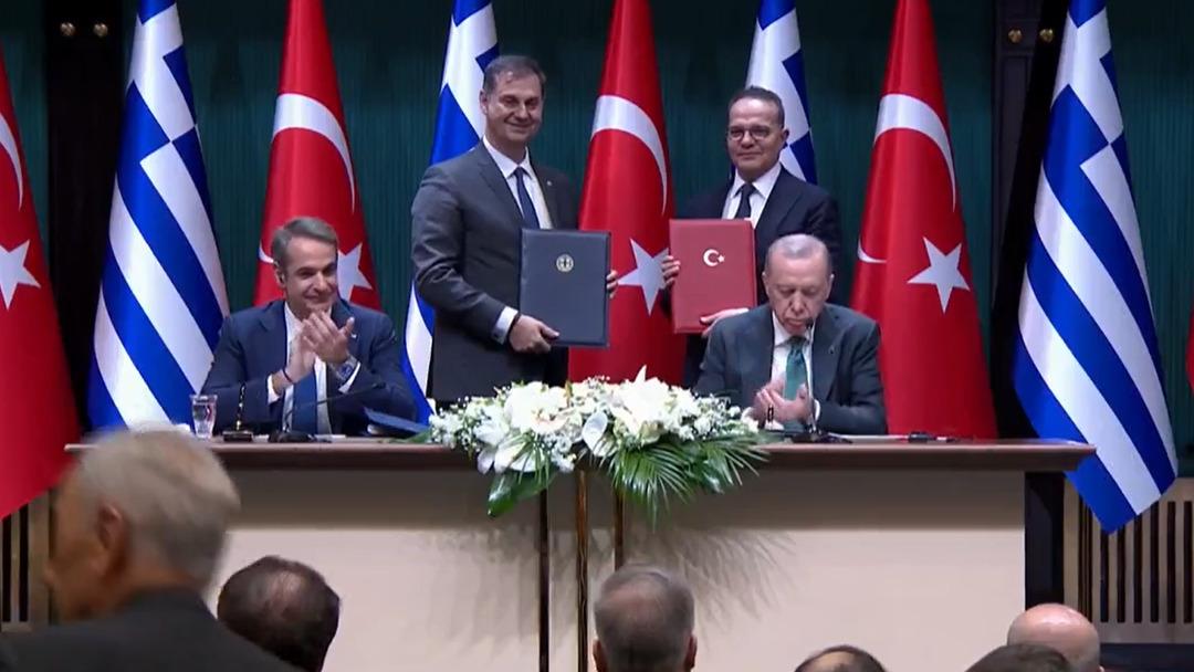 Cumhurbaşkanı Erdoğan ile Yunanistan lideri Mi&ccedil;otakis ten &ouml;nemli mesajlar: "Sorunlar &ccedil;etrefilli ama &ccedil;&ouml;z&uuml;ms&uuml;z değil" 1