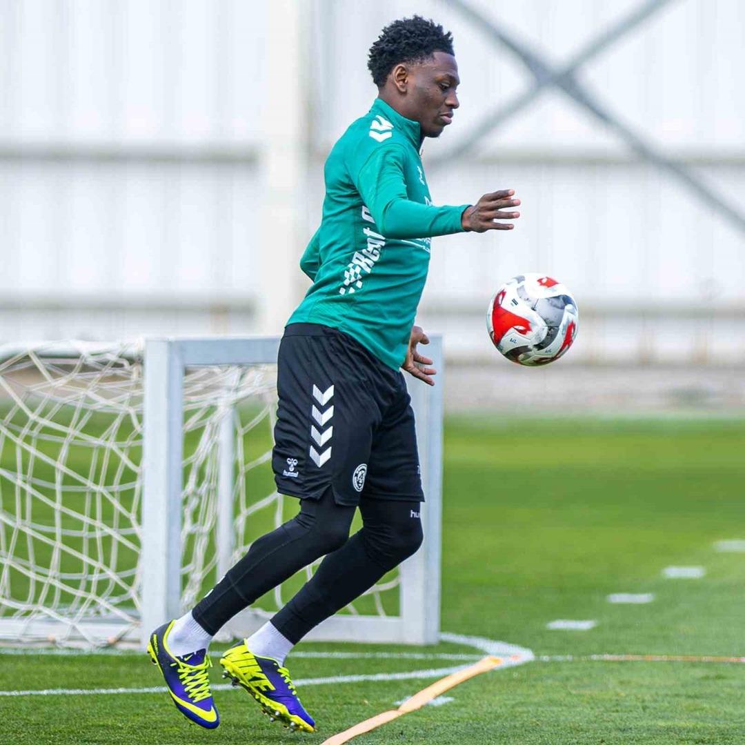 Konyaspor, Corendon Alanyaspor ma&ccedil;ı hazırlıklarını s&uuml;rd&uuml;rd&uuml; 2