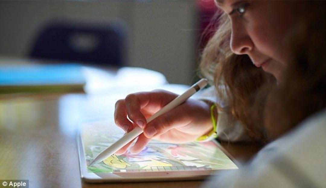 Apple Pencil ile &ccedil;alışan yeni iPad ortaya &ccedil;ıktı 