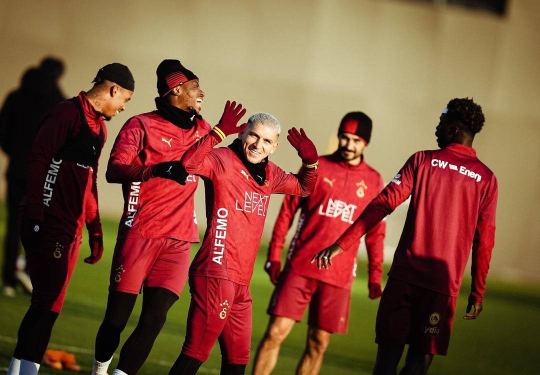 Galatasaray, Ey&uuml;pspor ma&ccedil;ının hazırlıklarına başladı 1