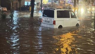 Bodrum&rsquo;da yağış uyarısı: Okullara 1 g&uuml;n ara verildi