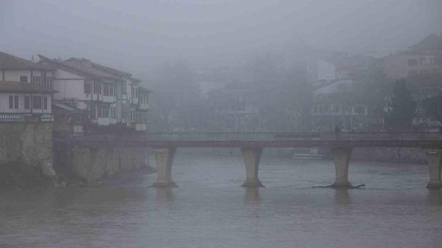 Amasya’da yoğun sis etkili oldu