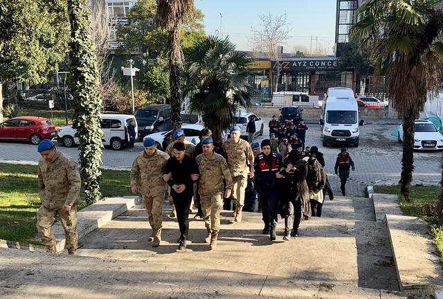 Samsun merkezli yasa dışı bahis operasyonunda yakalanan 17 ş&uuml;pheli adliyede 2