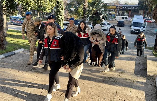 Samsun merkezli yasa dışı bahis operasyonunda yakalanan 17 ş&uuml;pheli adliyede 1