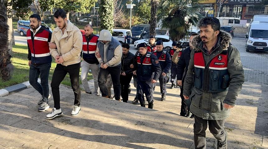 Samsun merkezli yasa dışı bahis operasyonunda yakalanan 17 ş&uuml;pheli adliyede