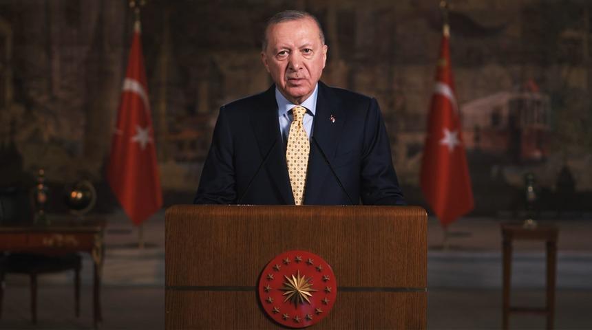 Cumhurbaşkanı Erdoğan'dan İİT mesajı: "Hedefimiz, &uuml;ye &uuml;lkelerle sınır aşan koridorları geliştirmek"