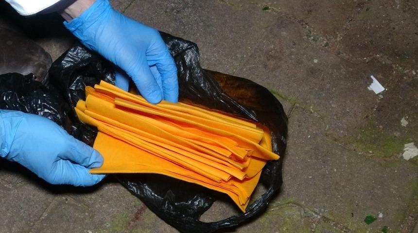 Poşetin i&ccedil;inde bulundu! Piyasa değeri tam 4 milyon