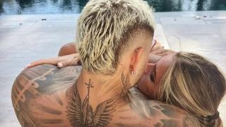 Doğum günü partisindeki öpüşme görüntülerine tepki gösterdi! 'Tam bir rezalet'