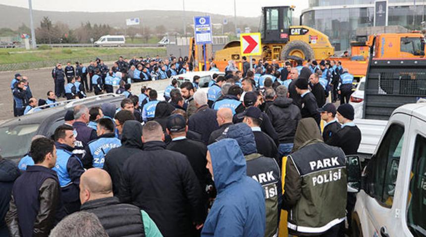 İstanbul'da zabıta krizi! Birbirlerine giirdiler!