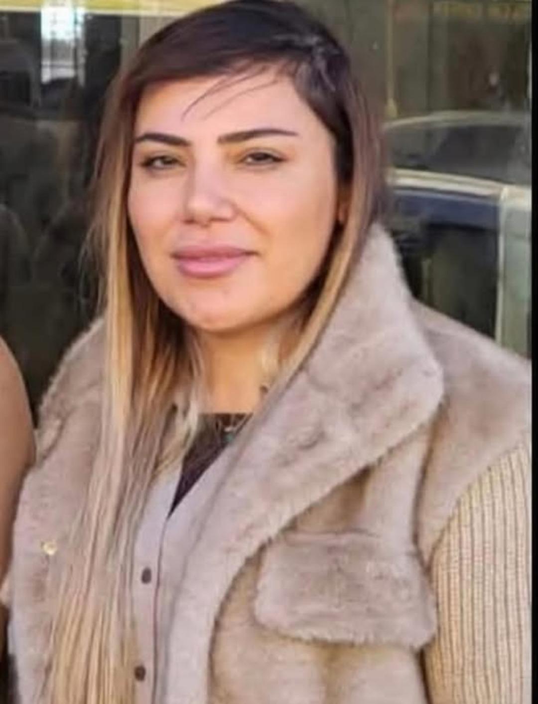 Cenazede y&uuml;rek yakan anlar! Ayrılmak istediği sevgilisi otomobilde boğarak &ouml;ld&uuml;rm&uuml;şt&uuml;...  1