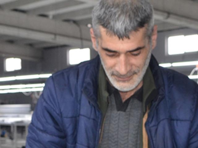 İş&ccedil;i olarak başladı fabrikat&ouml;r oldu! 11 &uuml;lkeye g&ouml;nderiyor, 1300 tane &uuml;retiyor