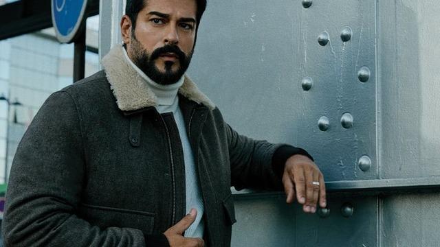 Serveti 1 milyar TL'yi aştı! Burak Özçivit lüks malikane satın aldı! Şimdi de daire topluyor