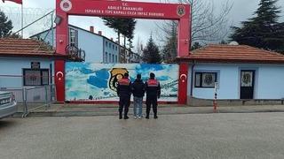 Isparta’da 18 suçtan 27 yıl 9 ay hapis cezası bulunan şahıs yakalandı